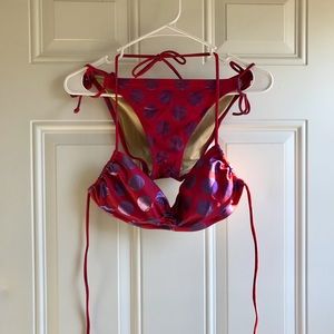 Victoria’s Secret bikini